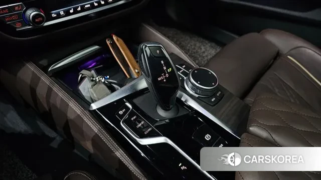 BMW 5 Series (G30) id 3344030 из Кореи 19