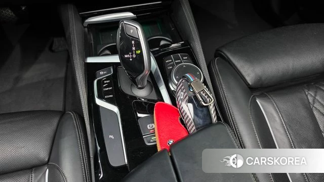 BMW 5 Series (G30) id 4746546 из Кореи 19