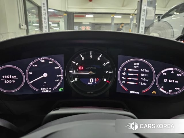 Porsche 911(992) id 4481355 из Кореи 19