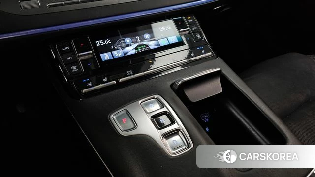 Hyundai The New Grandeur IG id 3903568 из Кореи 19