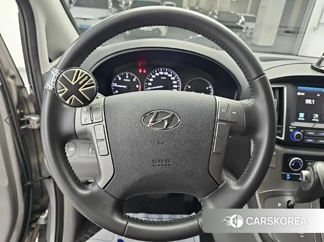 Hyundai The New Grand Starex id 4651887 из Кореи 19