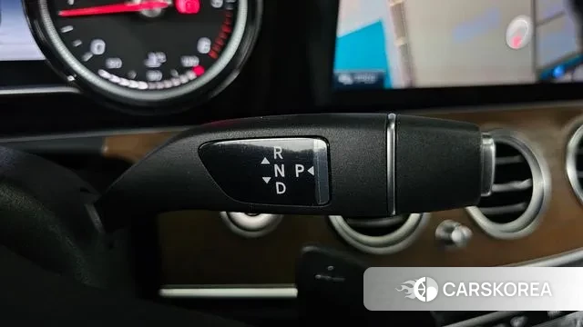 Mercedes-Benz E-Class W213 id 3302608 из Кореи 19