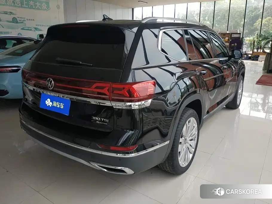 Volkswagen Touareg id 4686274 из Китая 15