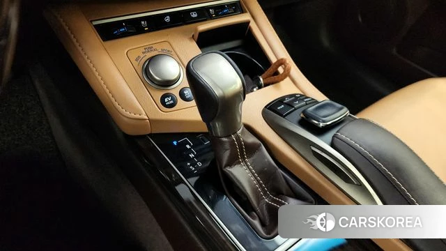 Lexus New ES300h id 4339801 из Кореи 33