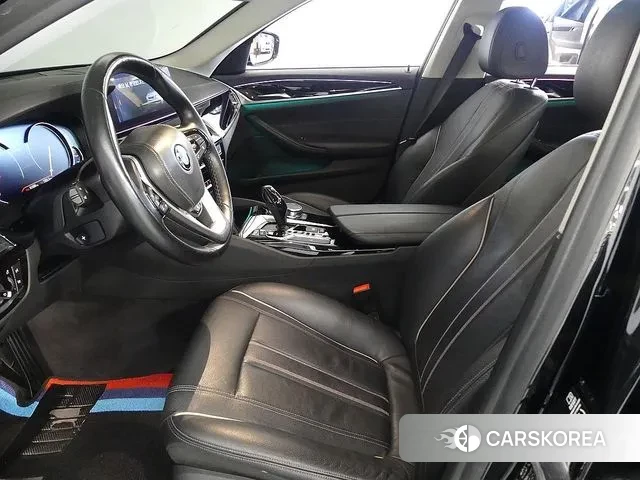 BMW 5 Series (G30) id 3602191 из Кореи 19