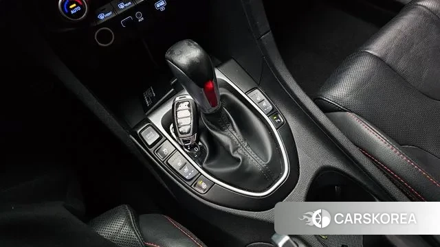 Hyundai Veloster (JS) id 3396707 из Кореи 19