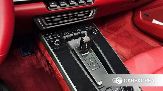 Porsche 911(992) id 3278094 из Кореи 19