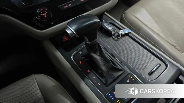 Kia All New Carnival id 4471811 из Кореи 19