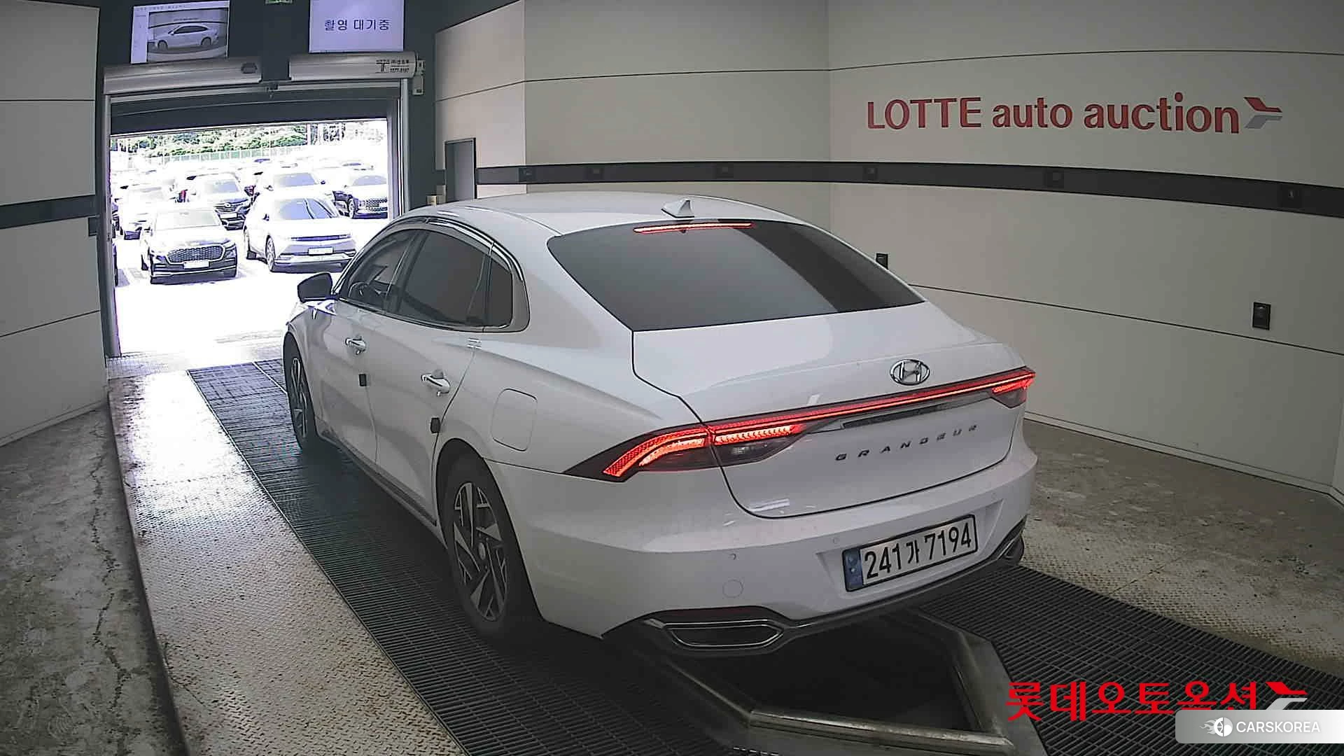 Hyundai Grandeur Hybrid id 4664263 из Кореи 37
