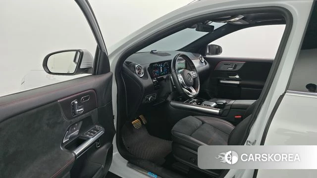 Mercedes-Benz EQA H243 id 4731213 из Кореи 31