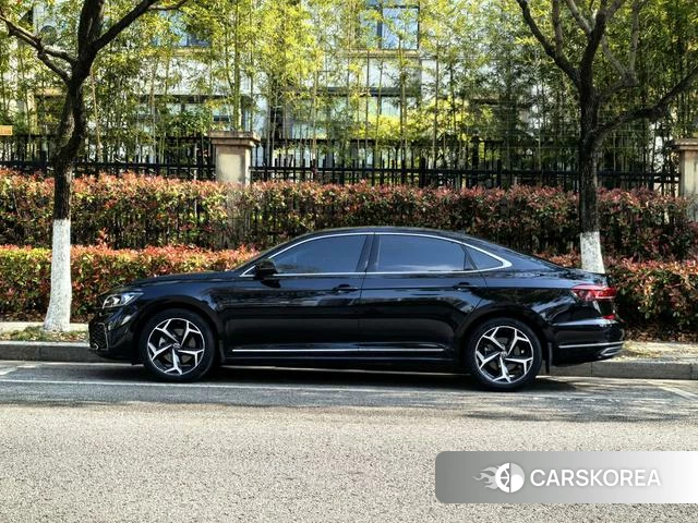 Volkswagen Passat id 4307290 из Китая 11