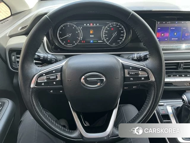 GAC Trumpchi Trumpchi M6 id 4209063 из Китая 9