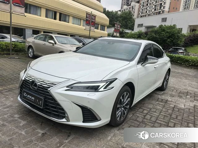 Lexus ES id 4380678 из Китая 11