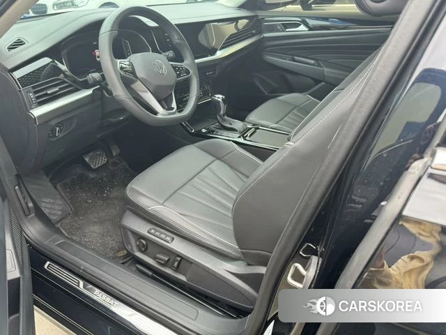 Volkswagen Passat id 4274072 из Китая 13