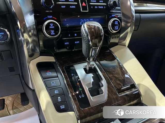 Toyota Elfa id 4235041 из Китая 16