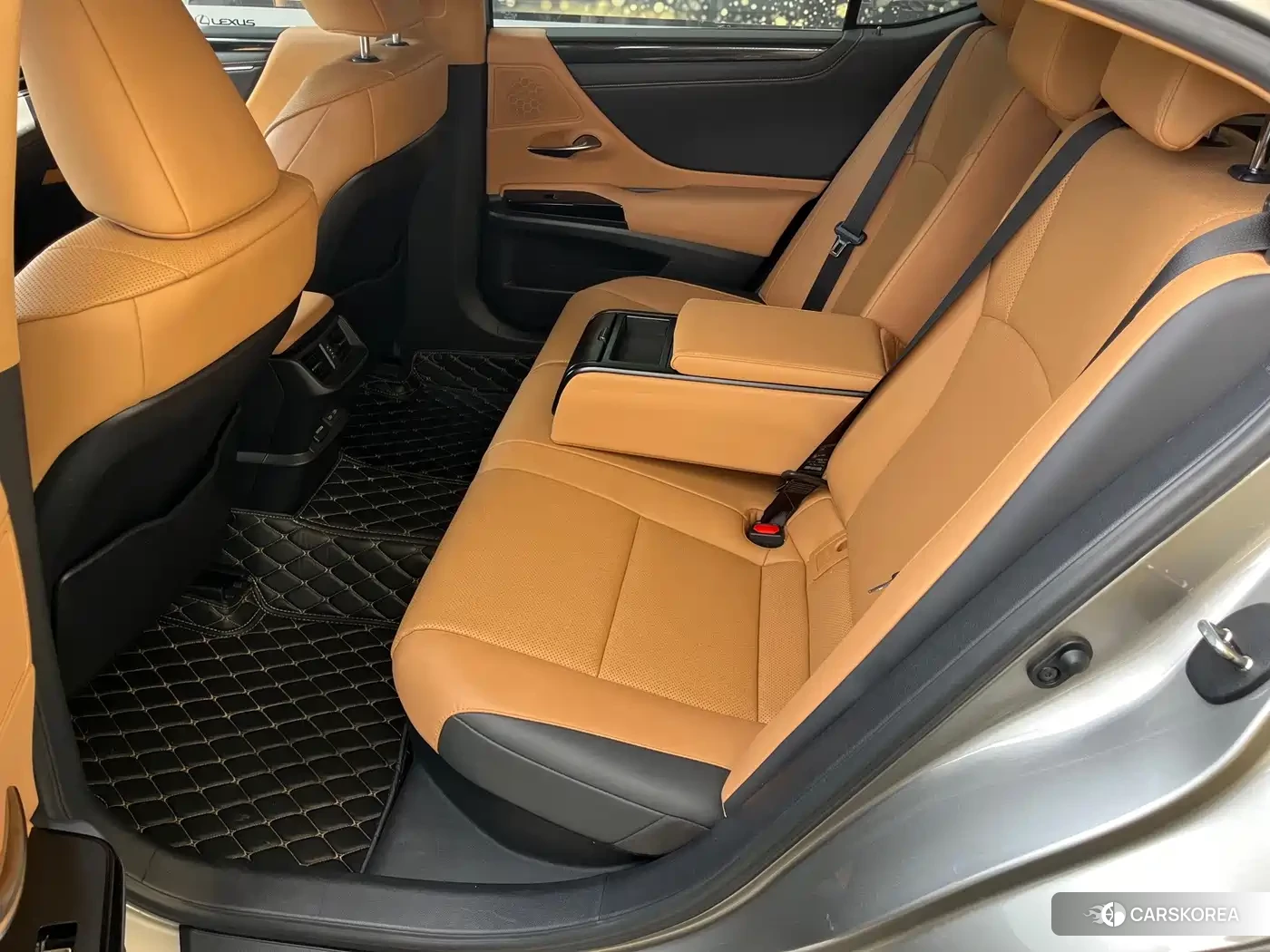 Lexus ES id 4674528 из Китая 17
