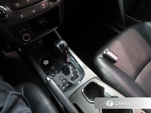 Ssangyong New Style Korando C id 3692911 из Кореи 19