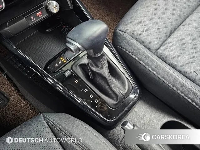 Kia Stonic id 3772982 из Кореи 19