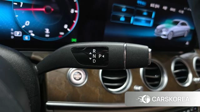 Mercedes-Benz E-Class W213 id 4736499 из Кореи 36