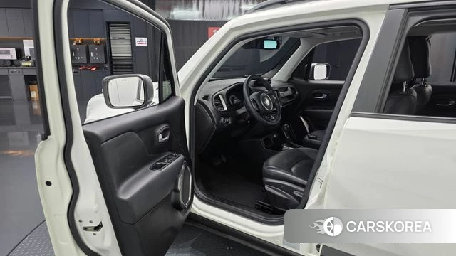 Jeep Renegade id 3966042 из Кореи 19