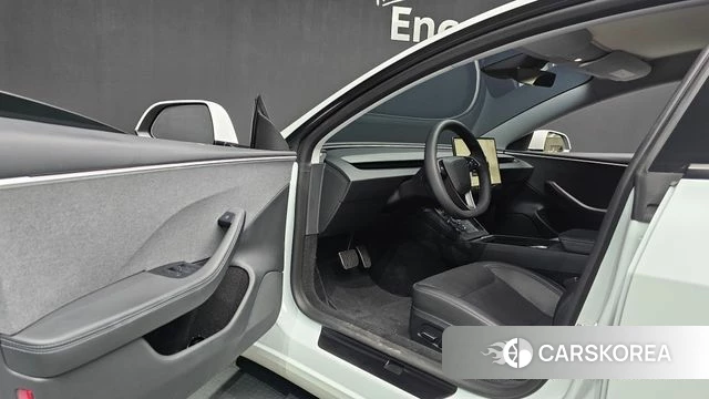 Tesla Model 3 id 4686850 из Кореи 33