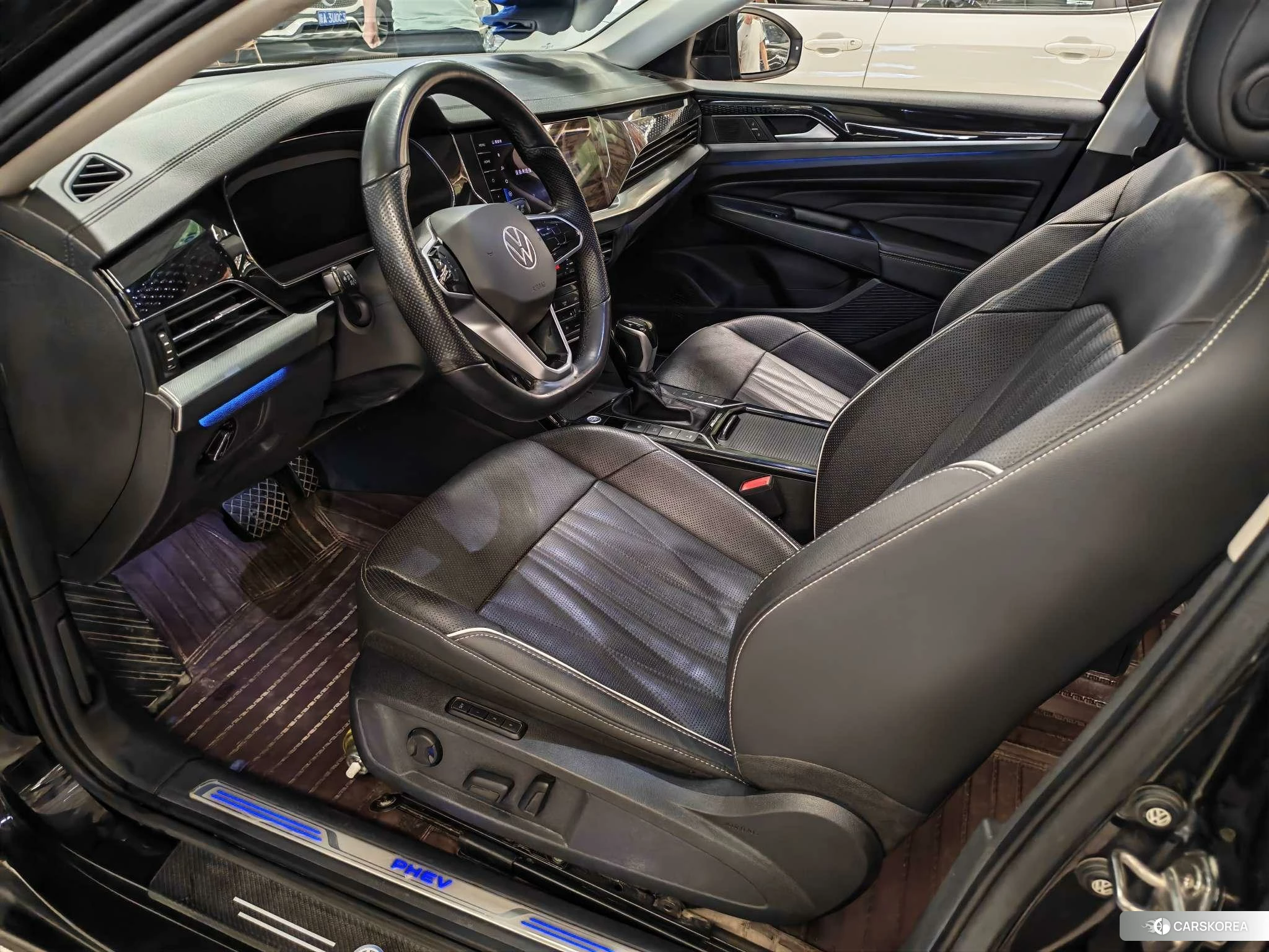 Volkswagen Passat PHEV id 4512768 из Китая 9