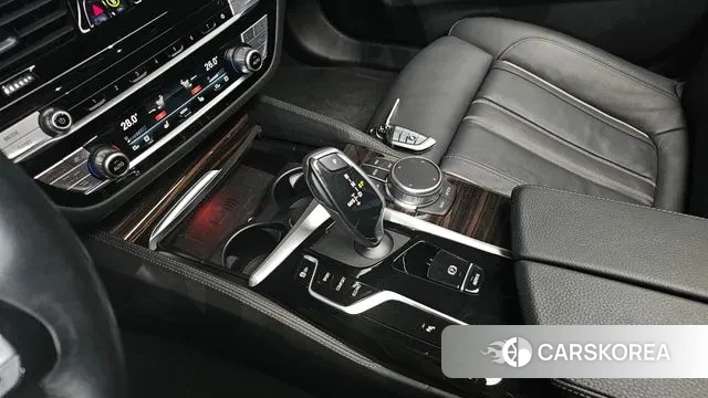 BMW 5 Series (G30) id 3525261 из Кореи 19