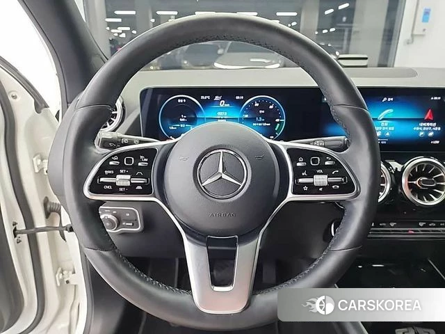 Mercedes-Benz GLA - Class H247 id 4464227 из Кореи 13