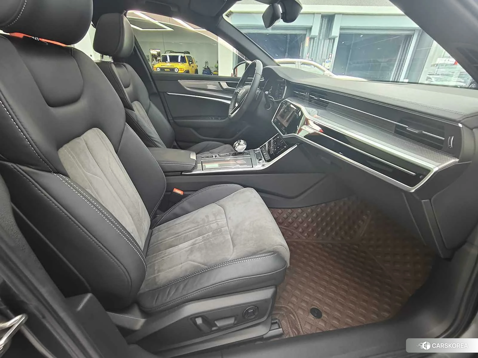 Audi A6L id 4454054 из Китая 10