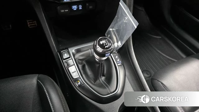 Hyundai Veloster (JS) id 3893304 из Кореи 19