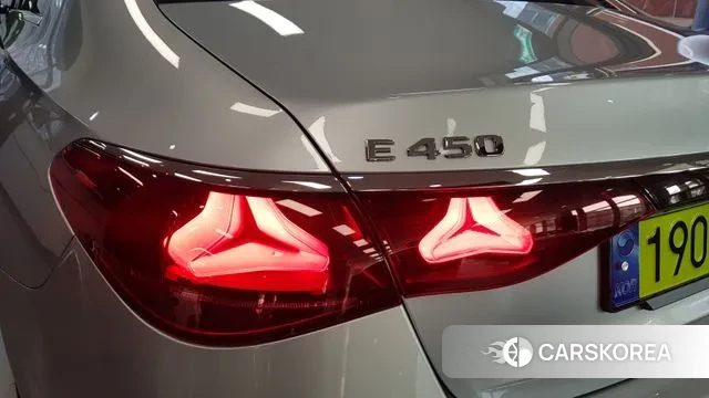 Mercedes-Benz E-Class W214 id 3669929 из Кореи 19