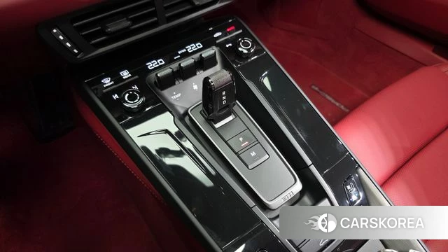 Porsche 911(992) id 4479936 из Кореи 31