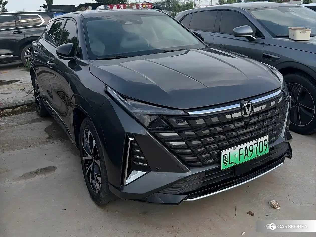 Chang'an UNI-Z New Energy id 4679993 из Китая 10