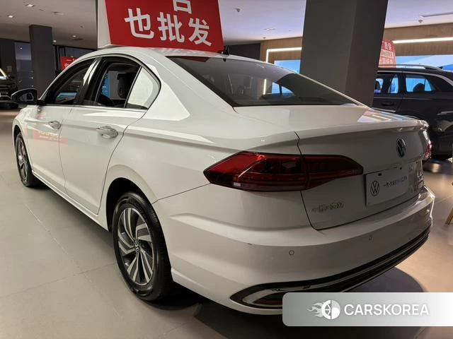 Volkswagen Bora id 4297454 из Китая 9