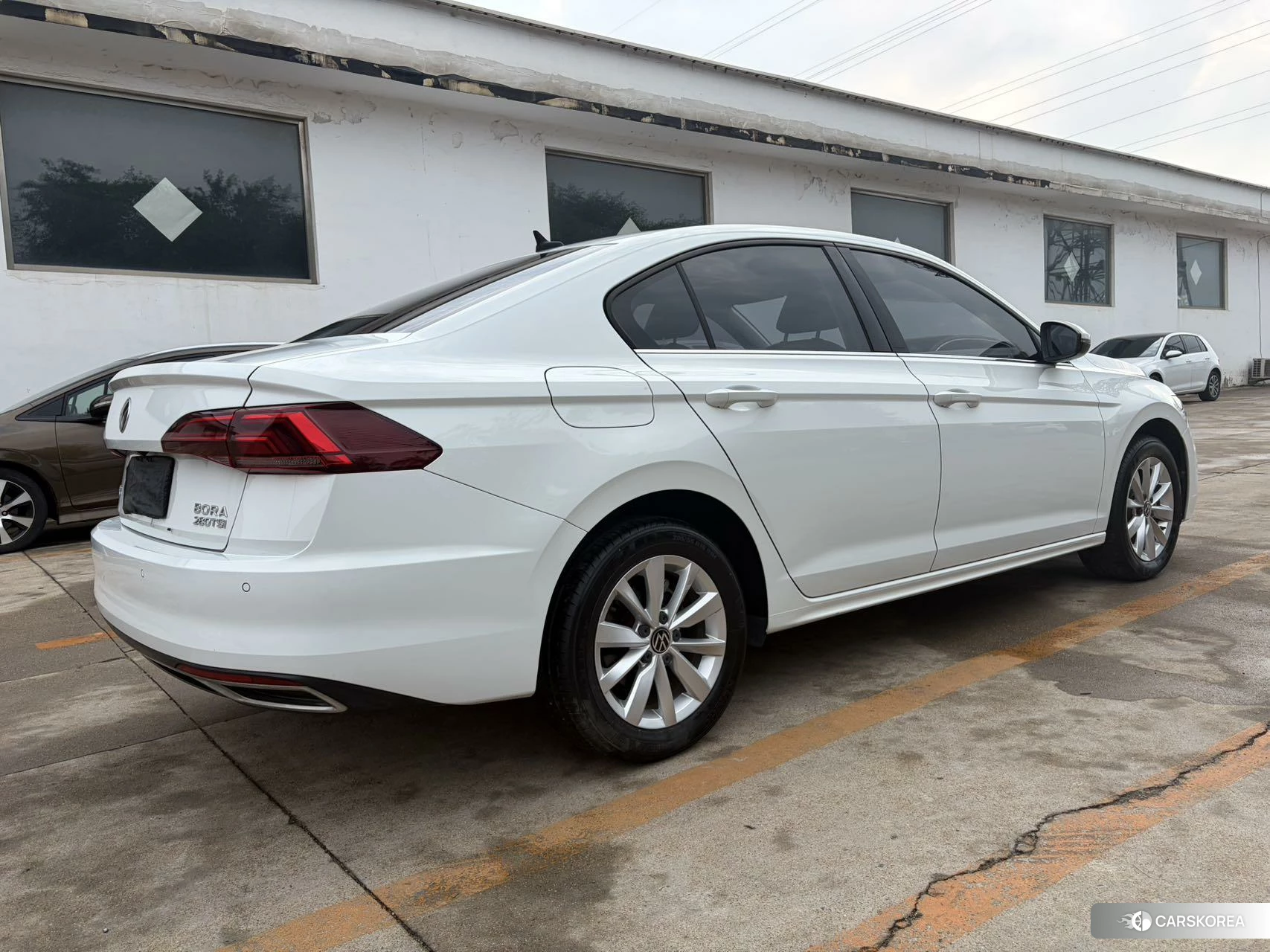 Volkswagen Bora id 4512840 из Китая 11