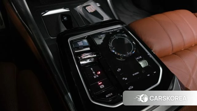 BMW 7 Series (G70) id 4223021 из Кореи 37