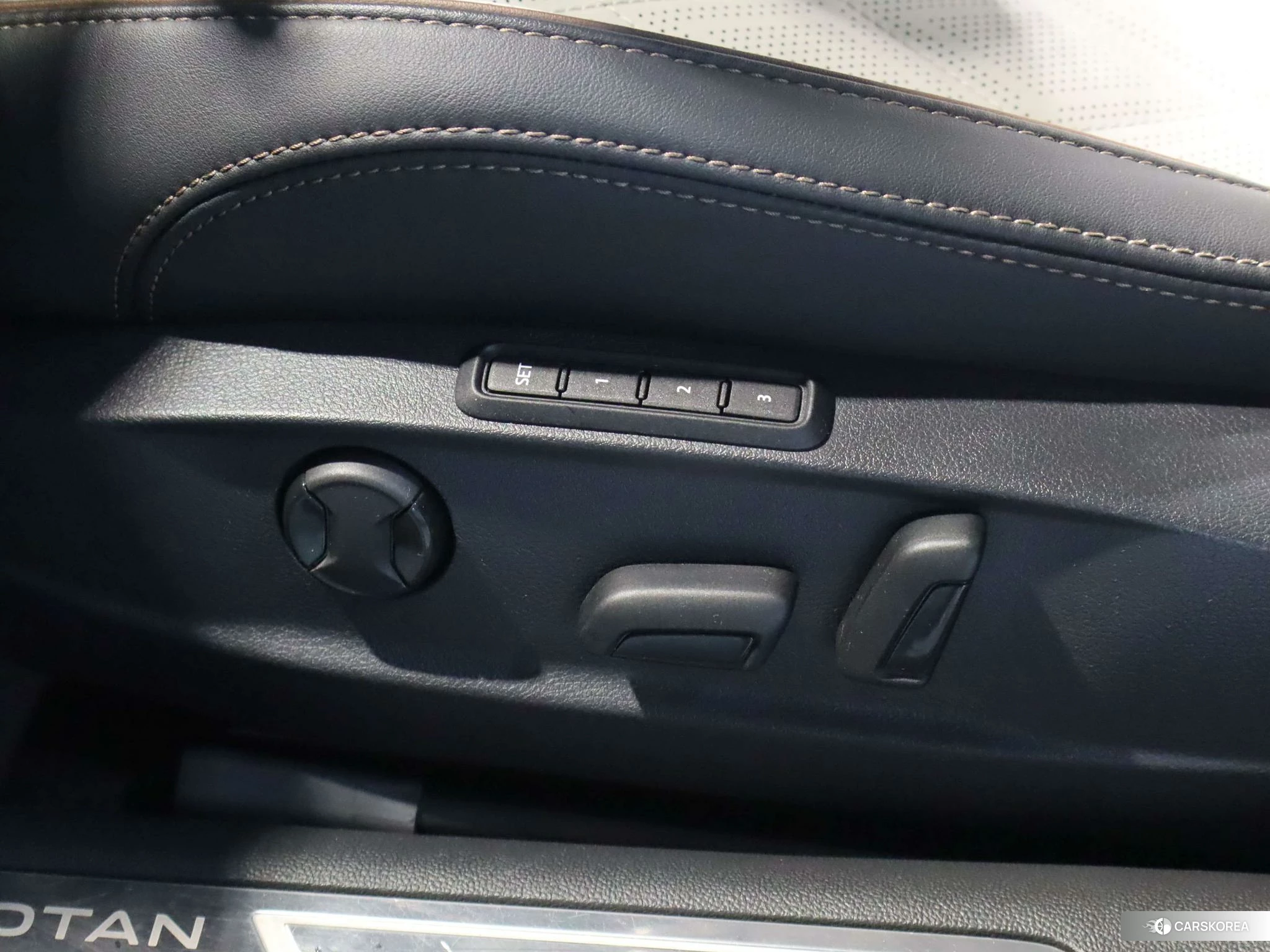Volkswagen Magotan id 4455283 из Китая 20