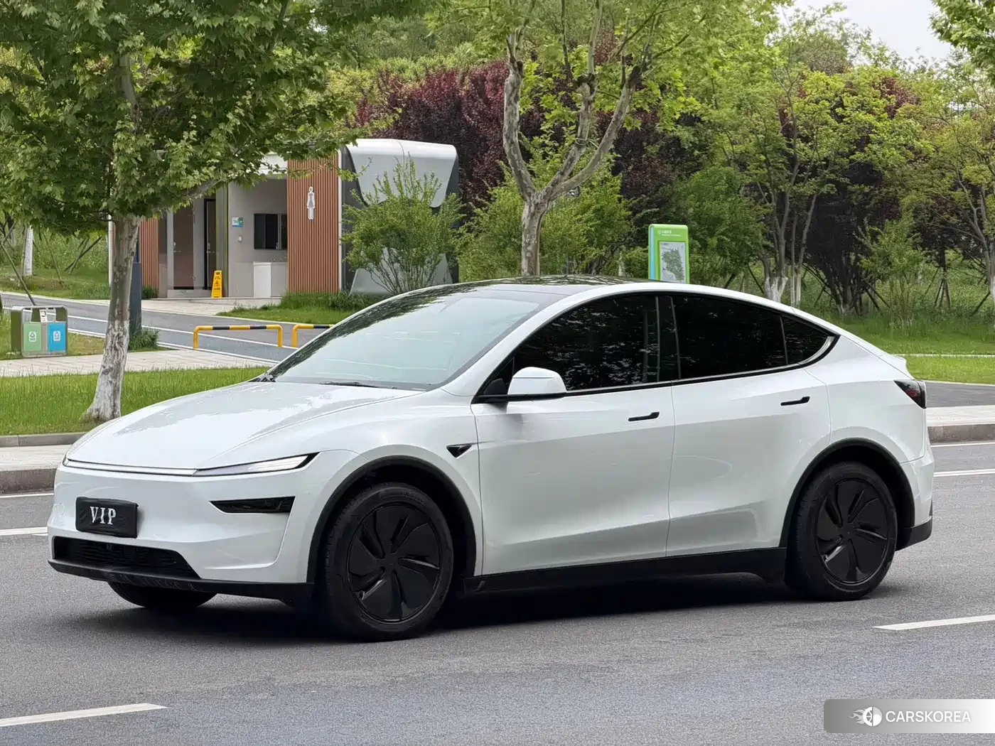 Tesla Model Y id 4577727 из Китая 15