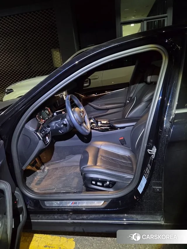 BMW 5 Series (G30) id 3412015 из Кореи 9