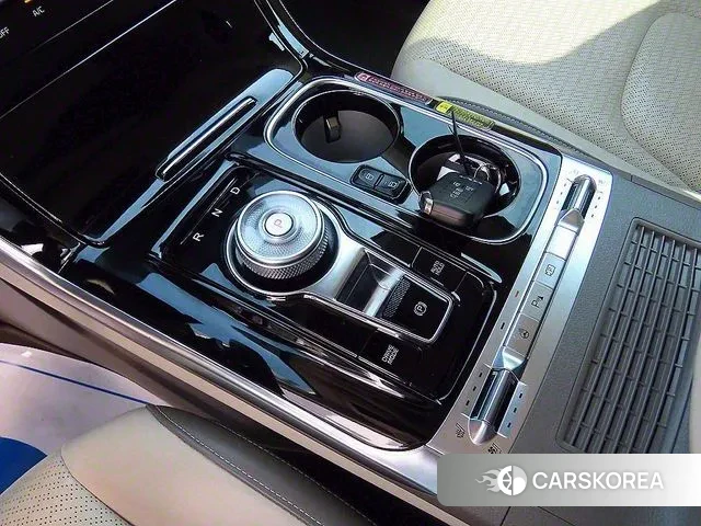 Kia Carnival 4th generation id 3301011 из Кореи 17