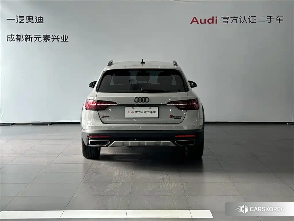 Audi A4L id 4654419 из Китая 13