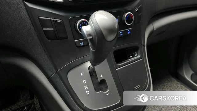 Hyundai The New Grand Starex id 4284484 из Кореи 19