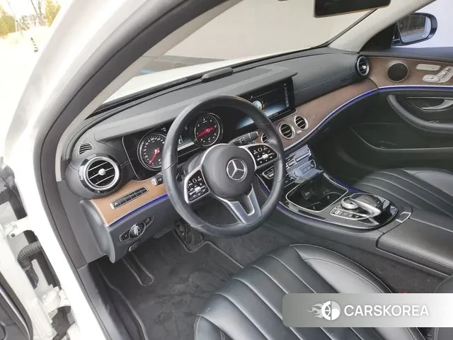 Mercedes-Benz E-Class W213 id 3760866 из Кореи 19
