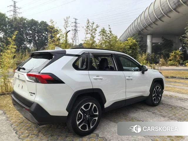 Toyota RAV4 Rongfang id 4262018 из Китая 10