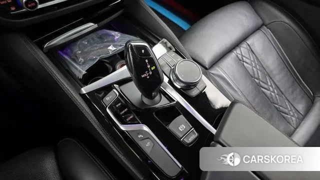 BMW 5 Series (G30) id 3469944 из Кореи 19