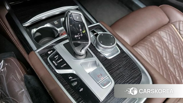 BMW 7 Series (G11) id 3861198 из Кореи 18