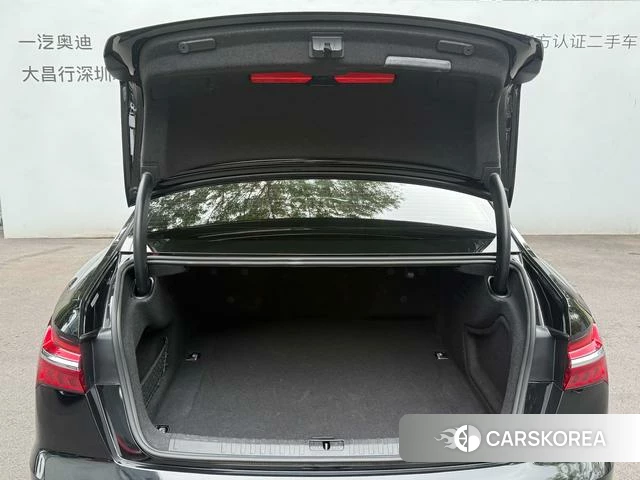 Audi A6L id 4349026 из Китая 24