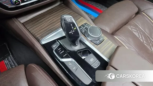 BMW 5 Series (G30) id 3718870 из Кореи 19