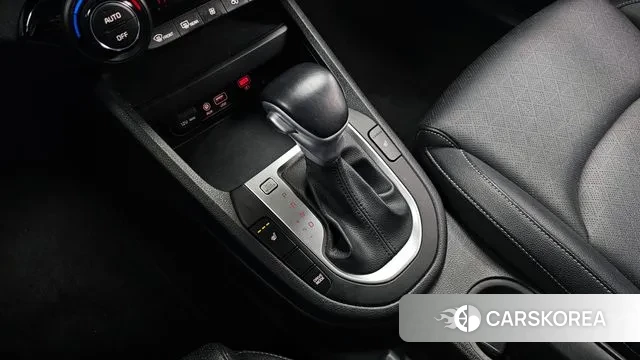 Kia Come New K3 id 3616422 из Кореи 19