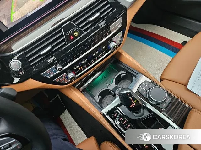 BMW 5 Series (G30) id 3467794 из Кореи 19